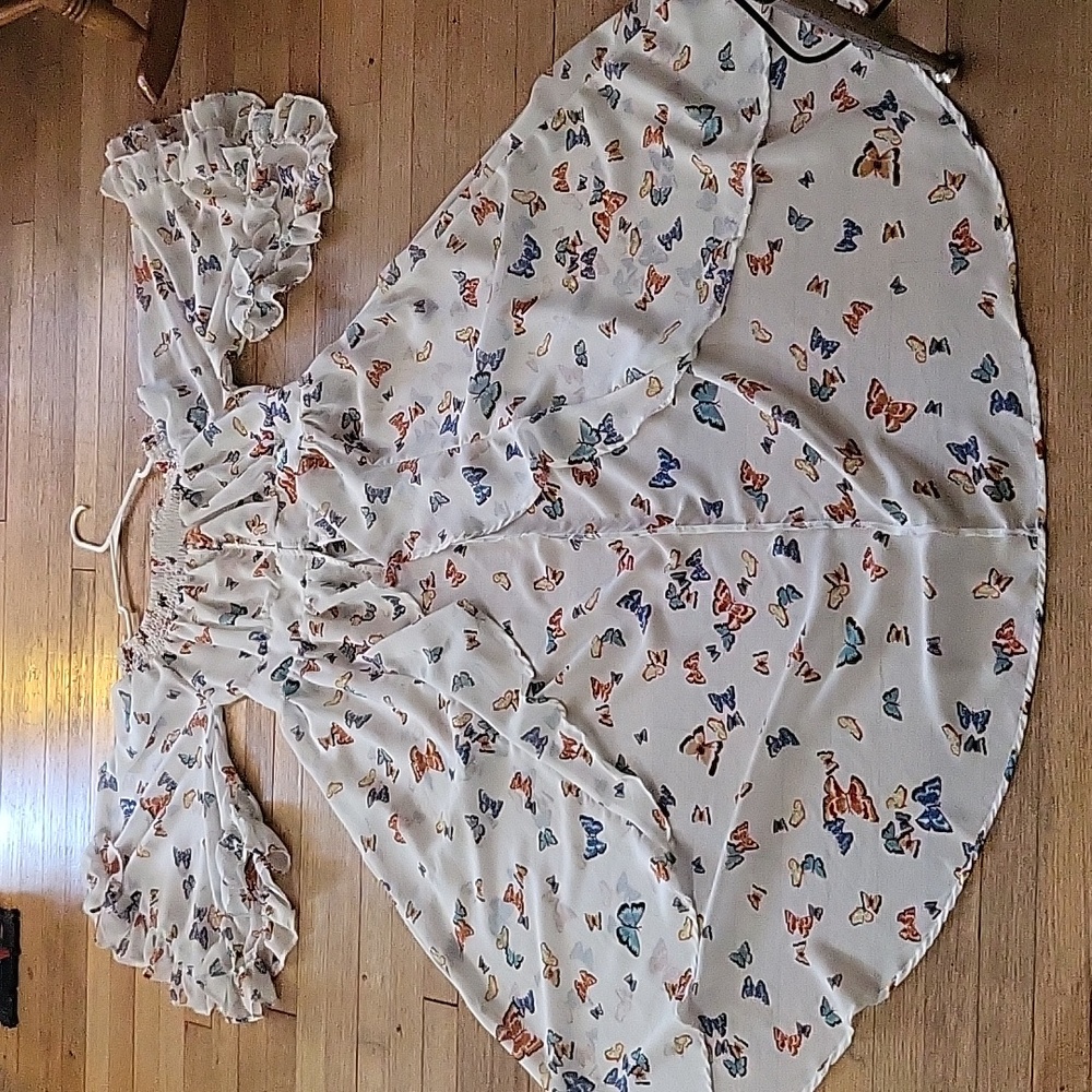 Chiffon butterfly shoulder cover